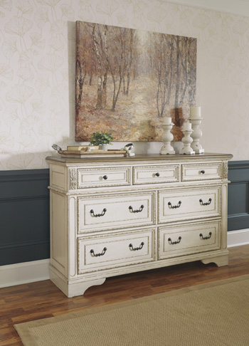 Dresser